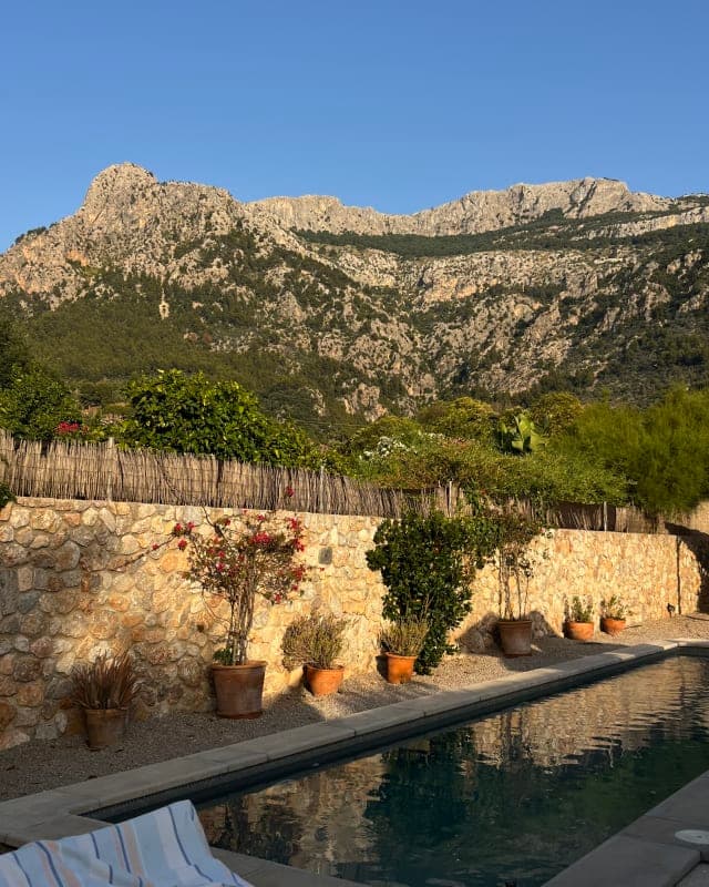 Soller stay with mountain view